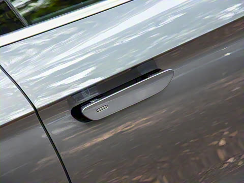 2022�� EV ������ 715KMǰ���콢��