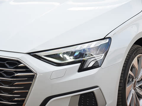 2023�� �Ŀ� A3L Limousine 35 TFSI ʱ��������