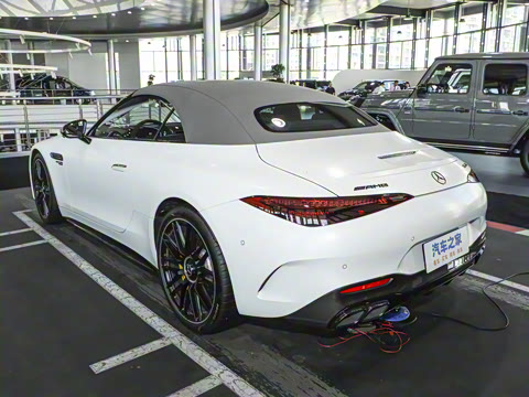 2024�� AMG SL 63 4MATIC+