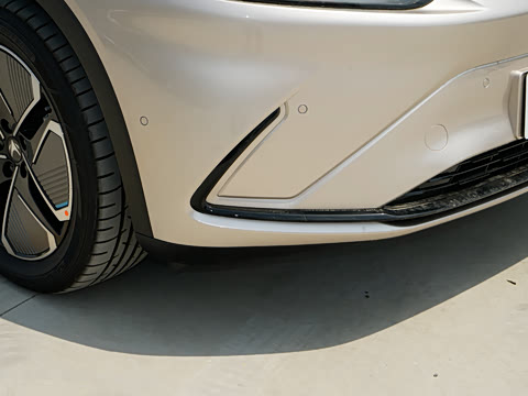 2025�� 735MAX 175kW