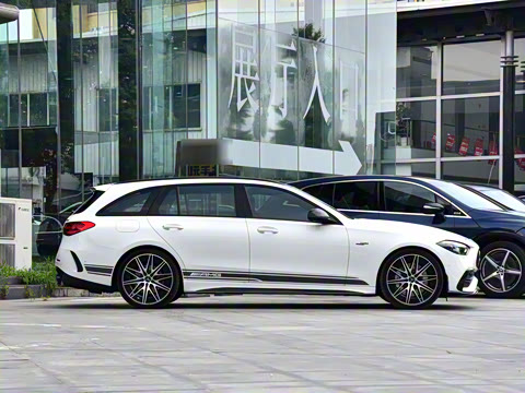 2025�� AMG C 43 4MATIC ���нγ� �ر��