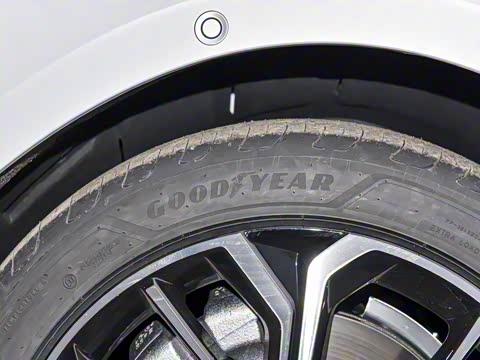 2025�� 700km Զ���Ǽݰ�