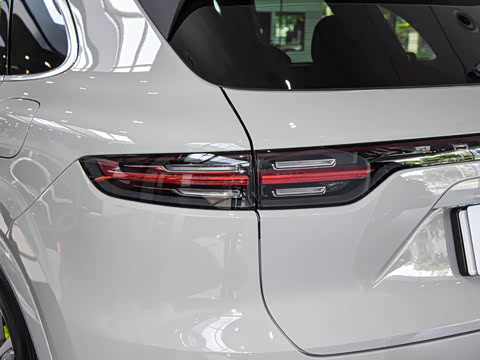 2023�� Cayenne E-Hybrid 2.0T �����