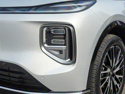 2025�� 215�콢PLUS