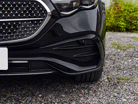 2025�� �Ŀ� E 300 L ����˶���