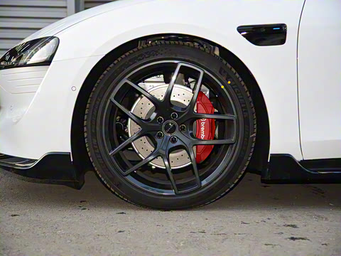 2025�� 785km Ultra