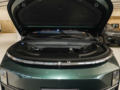 2025�� Ultra ���ܻ��°�