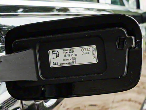 2025�� �Ŀ� 55 TFSI quattro �콢������