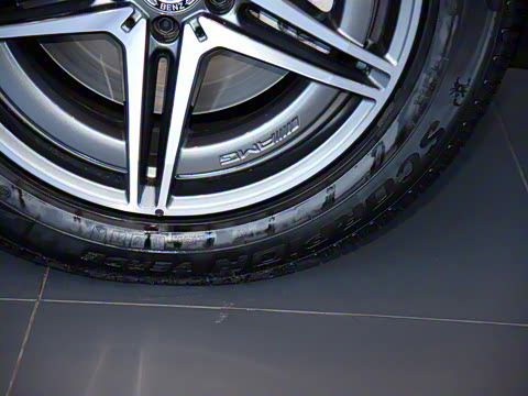 2022�� EQC 400 4MATIC