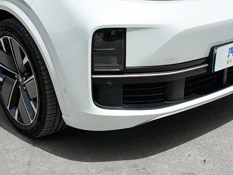 2025�� Ultra ���ܻ��°�