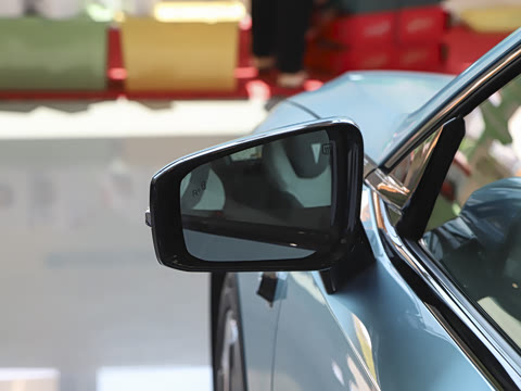 2025�� 530UltraǬ���Ǽ�ADS SE�����