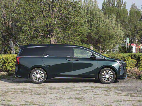 2025�� 2.0T ����˽����