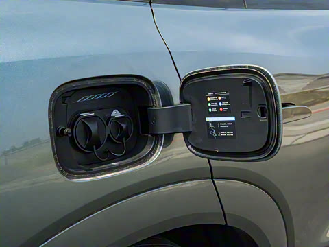 2025�� EV 670KM�����״��콢��