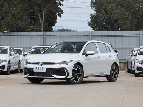 2025�� �Ŀ�� 300TSI R-Line