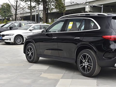 2025�� �Ŀ� GLC 260 L 4MATIC ������