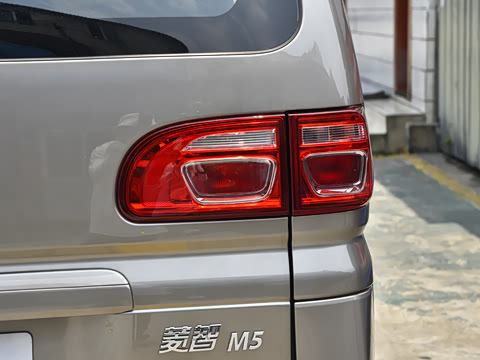 2025�� M5 1.6L ��������� 7��