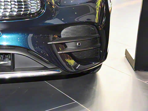 2023�� E 350 e L ���ʽ��϶����˶��γ�