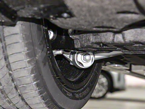 2025�� 75kWh Touring