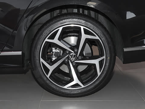 2025�� �Ŀ� ������ 280TSI DSG������