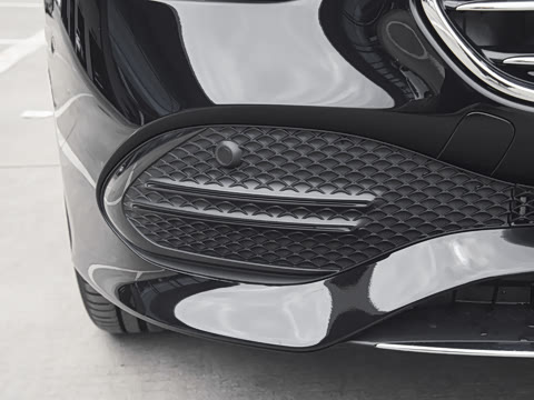 2025�� �Ŀ� C 260 L