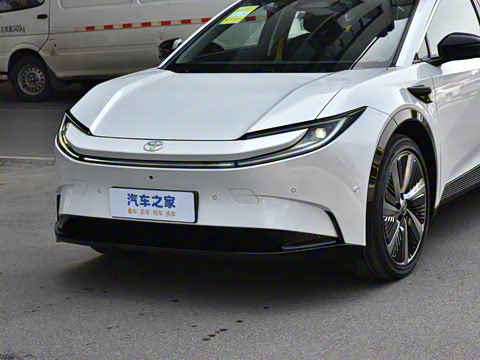 2025�� 550 PRO���а�