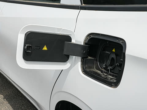 2025�� EM-i 60km ������