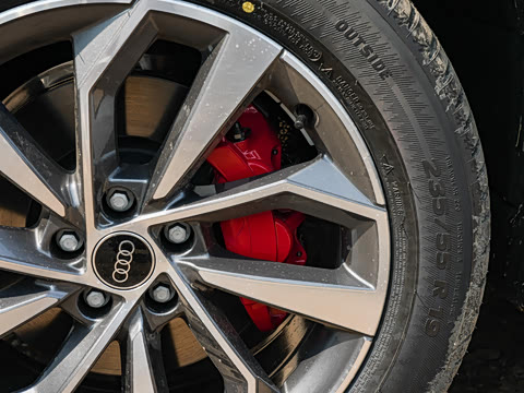 2025�� 45�����ذ� 40 TFSI ����������