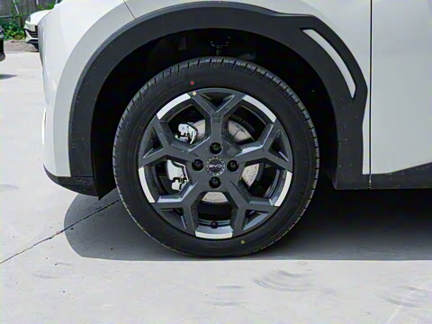 2025�� �Ǽݰ� 405km ���ڰ�