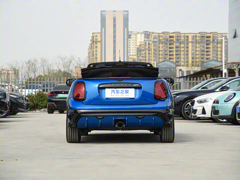 2025�� JOHN COOPER WORKS CABRIO