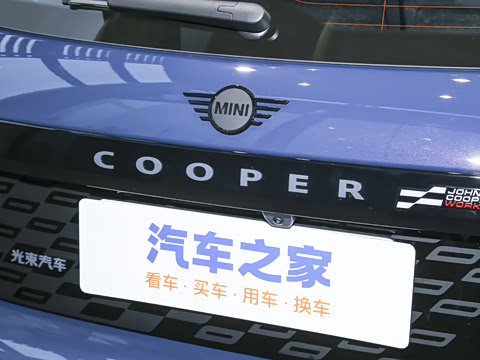 2025�� JOHN COOPER WORKS