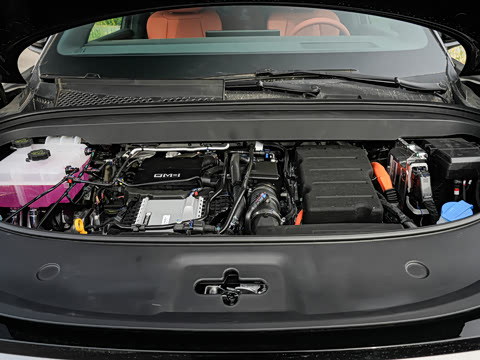 2025�� DM 215KM�����״��콢��