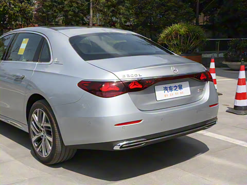 2025�� �Ŀ� E 300 L ʱ����