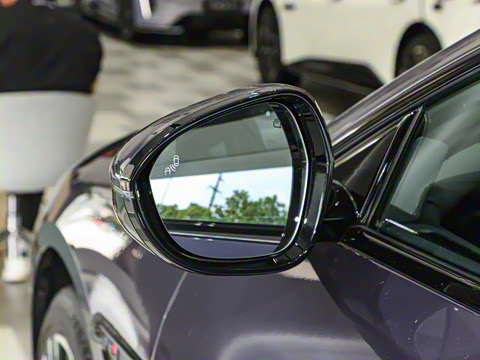 2025�� �Ŀ� Max�����