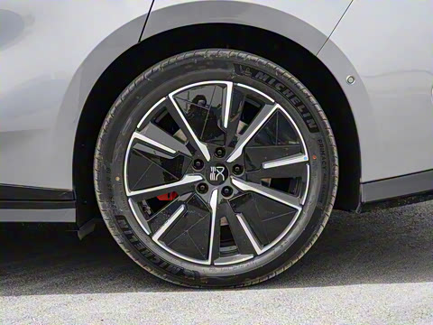 2025�� EV 701KM�����״�������