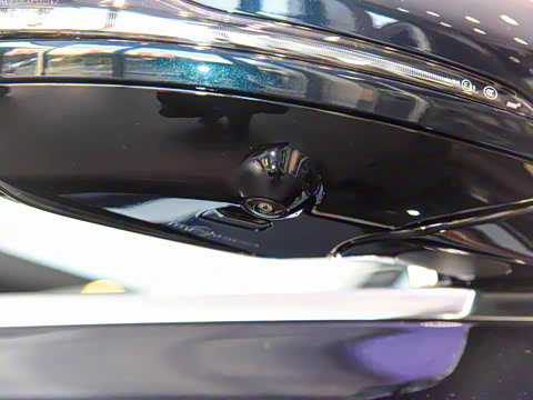 2023�� E 350 e L ���ʽ��϶����˶��γ�