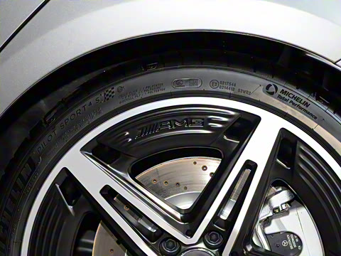 2025�� AMG CLA 35 4MATIC