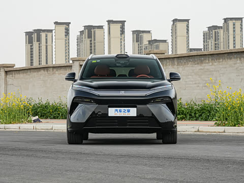 2025�� DM 215KM�����״��콢��