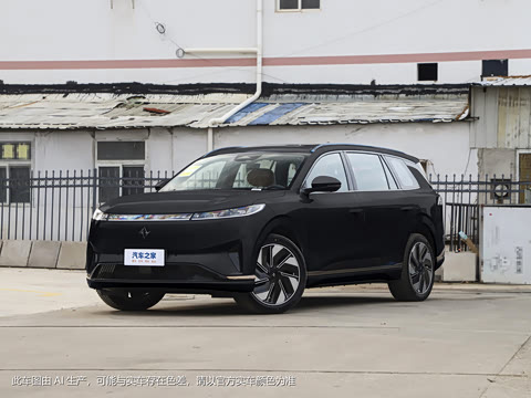 2025�� 636Ultra����� 5��