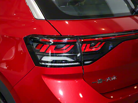 2025�� 300TSI DSG���������