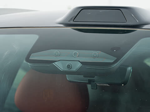 2025�� DM 215KM�����״��콢��