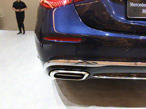 2023�� S 680 4MATIC ���ĸ߶��׷���˫ɫ