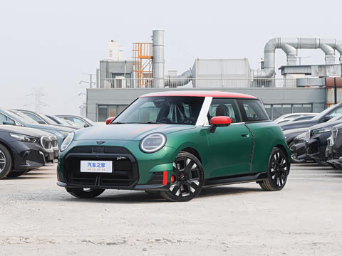 2025�� JOHN COOPER WORKS