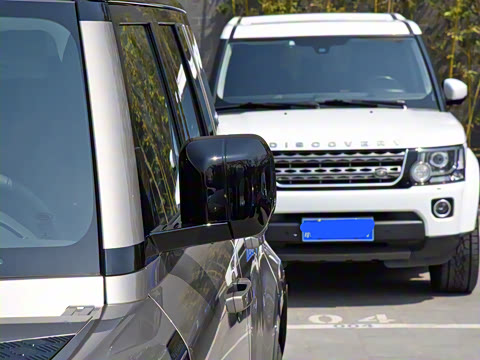 2023�� 110 3.0T P400 X-DYNAMIC HSE