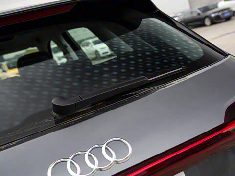 2021�� 50 quattro ������