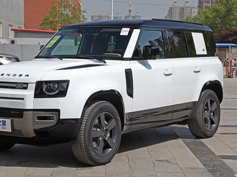 2023�� 110 3.0T P400 X-DYNAMIC HSE