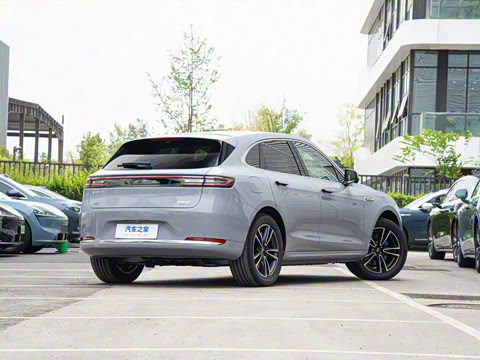 2025�� ���� Ultra ������