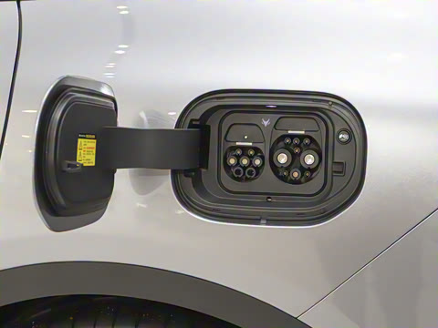 2025�� 560MAX 185kW