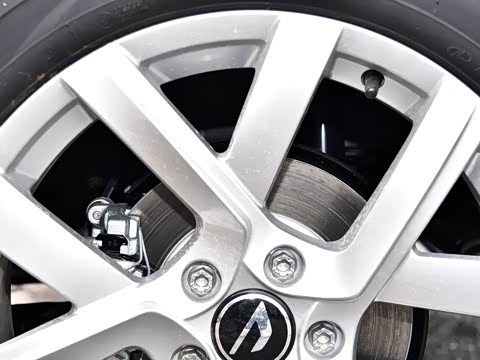 2025�� 280TSI �ֶ�����Plus��