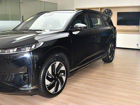 2025�� 636Max���Ȱ� 6��