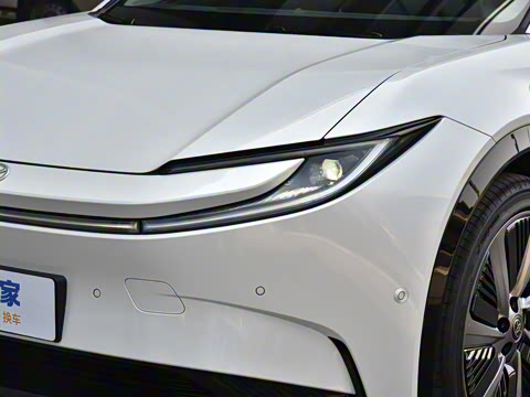 2025�� 550 PRO���а�